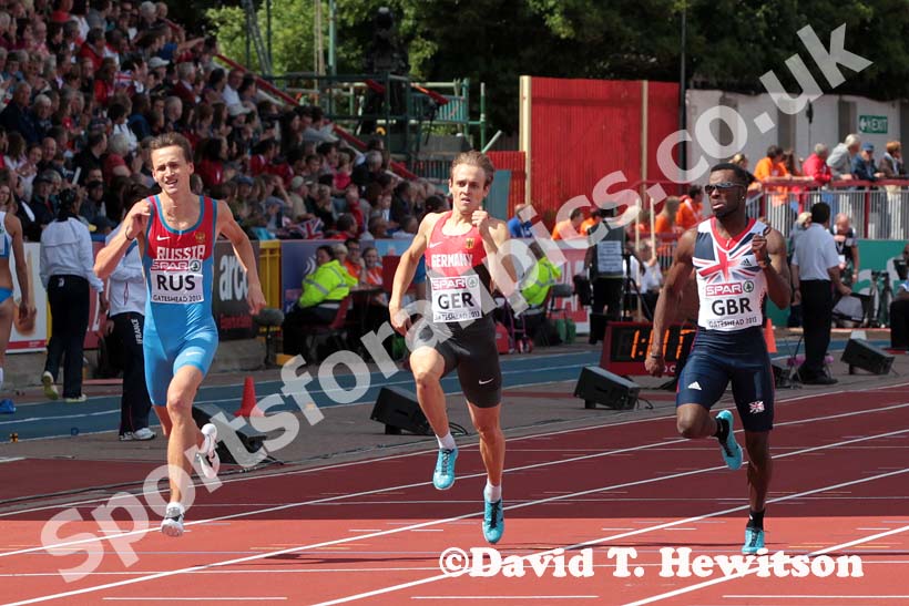 From left to right: Vladimir Krasnov (Russia), David Gollnow (Germany) and Nigel Levine (GB) in the 400 metres at the European Athletics Team Championships.